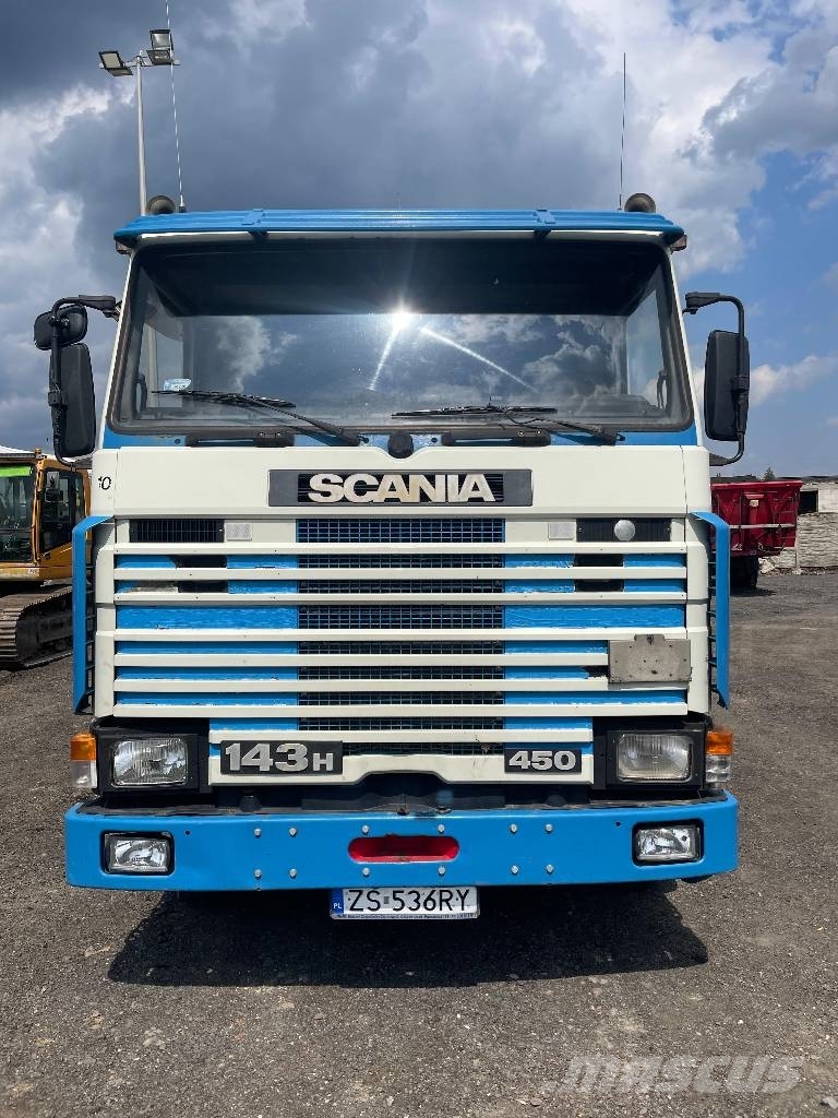 Scania 143